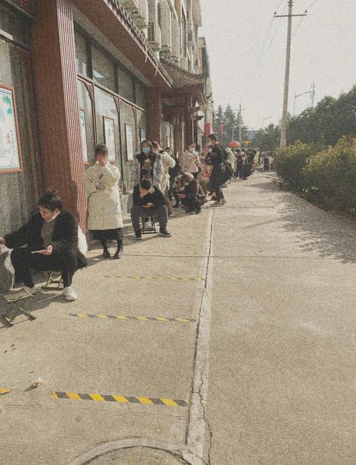 我家人在知苗易约上终于约到了洛阳洛龙科技园的九价疫苗,我简直超级