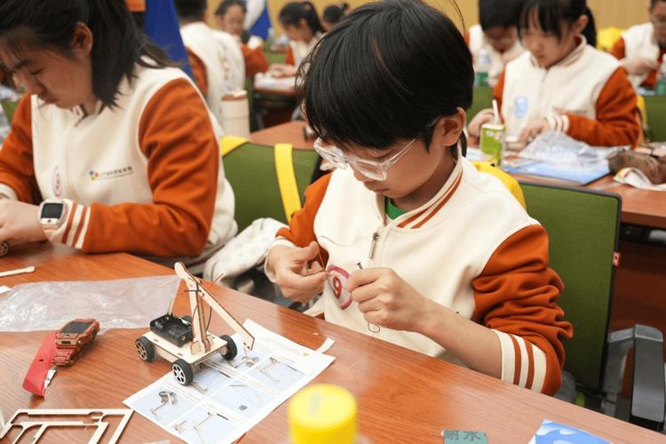 辽宁省科技馆携手沈阳市教育局"科技助苗,点亮梦想"2026年度科学营